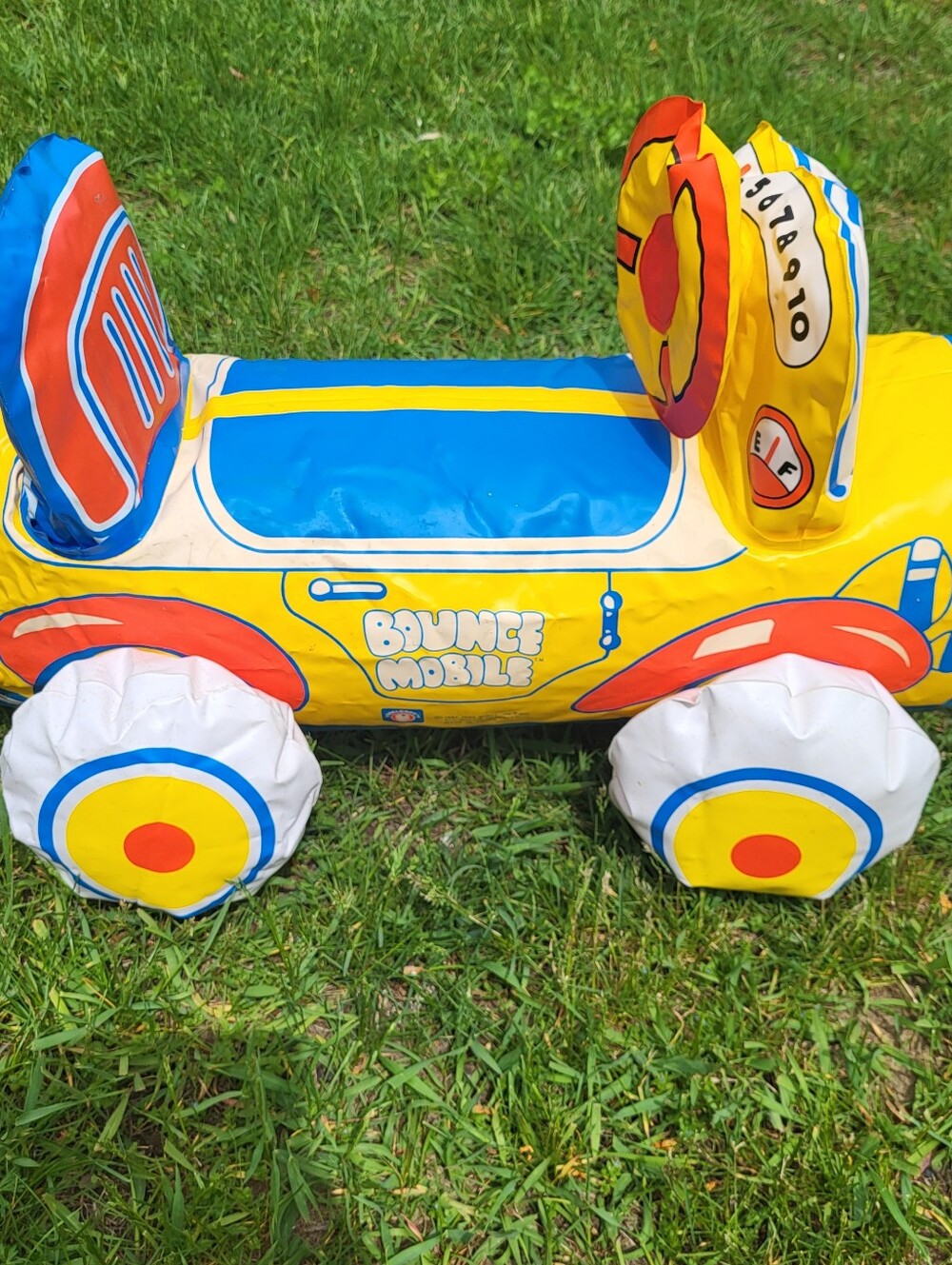 Vintage Shellcore Bounce Mobile Inflatable Ride-On Toy - Yellow - Picture 3 of 6